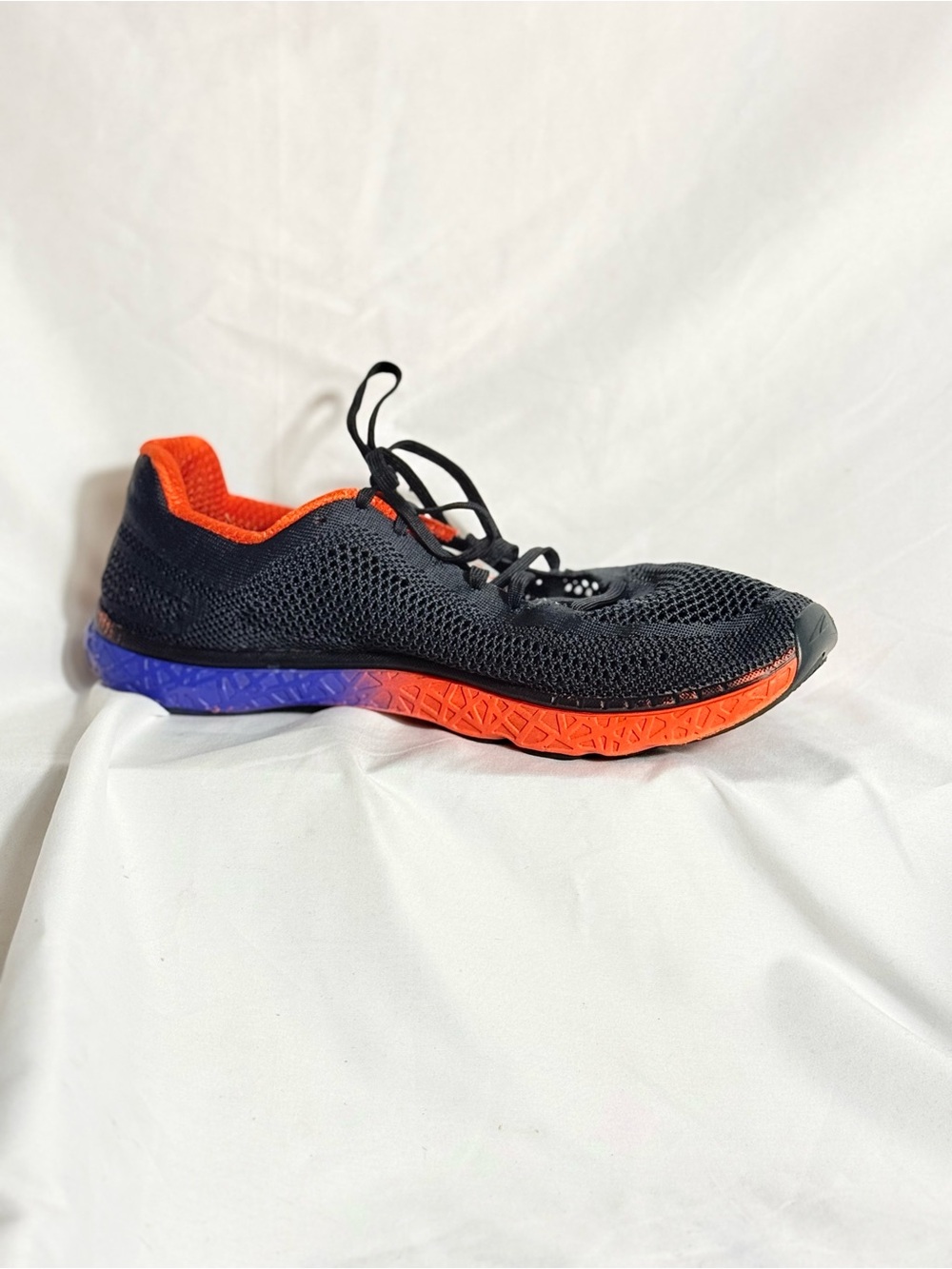 Altra Escalante Black size 11 Running Shoe Red Accent Orange to Purple Gradient - Picture 4 of 13